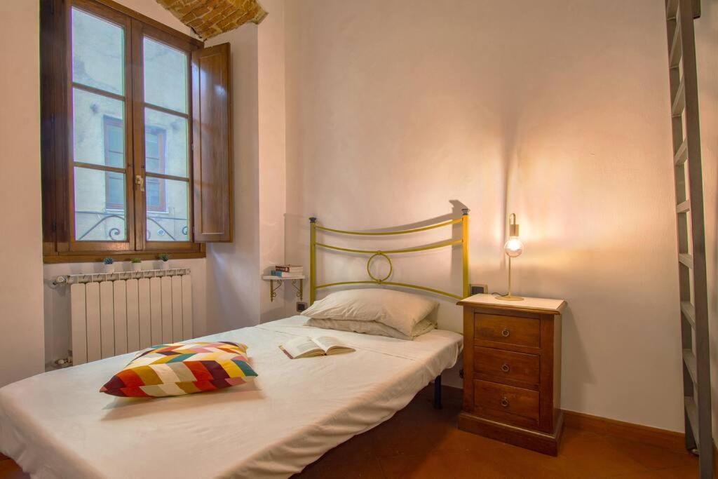 Demedici Apt W/ 2br 1' Walk Uffizi & Ponte Vecchio Apartamento