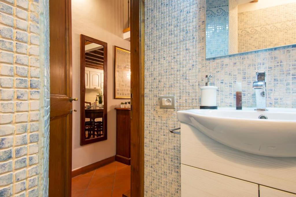 Demedici Apt W/ 2br 1' Walk Uffizi & Ponte Vecchio