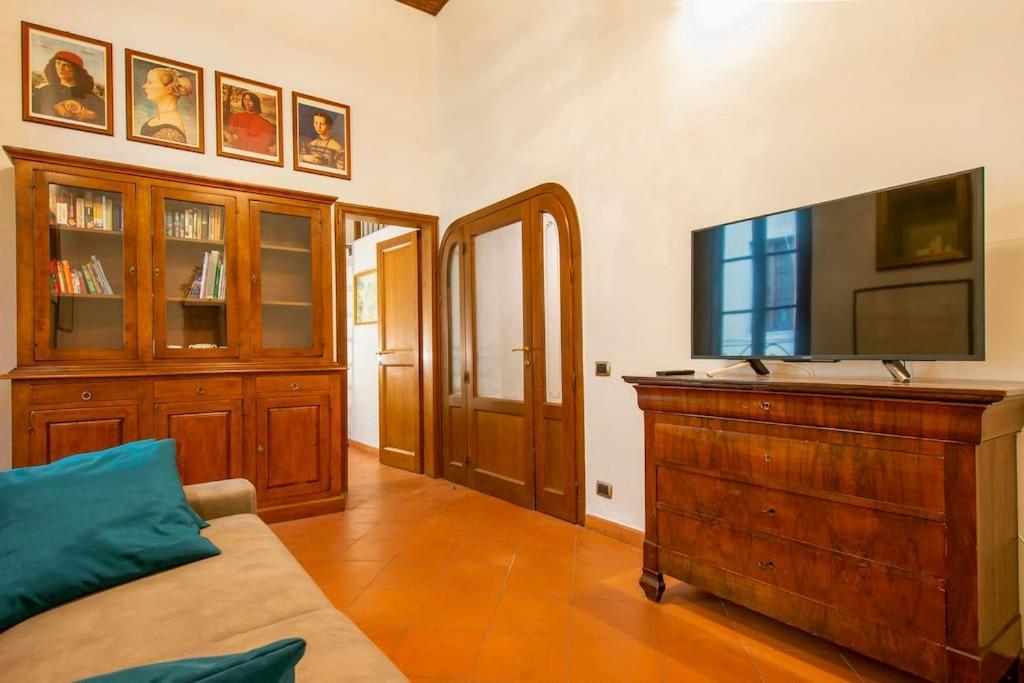 Demedici Apt W/ 2br 1' Walk Uffizi & Ponte Vecchio * Florencia