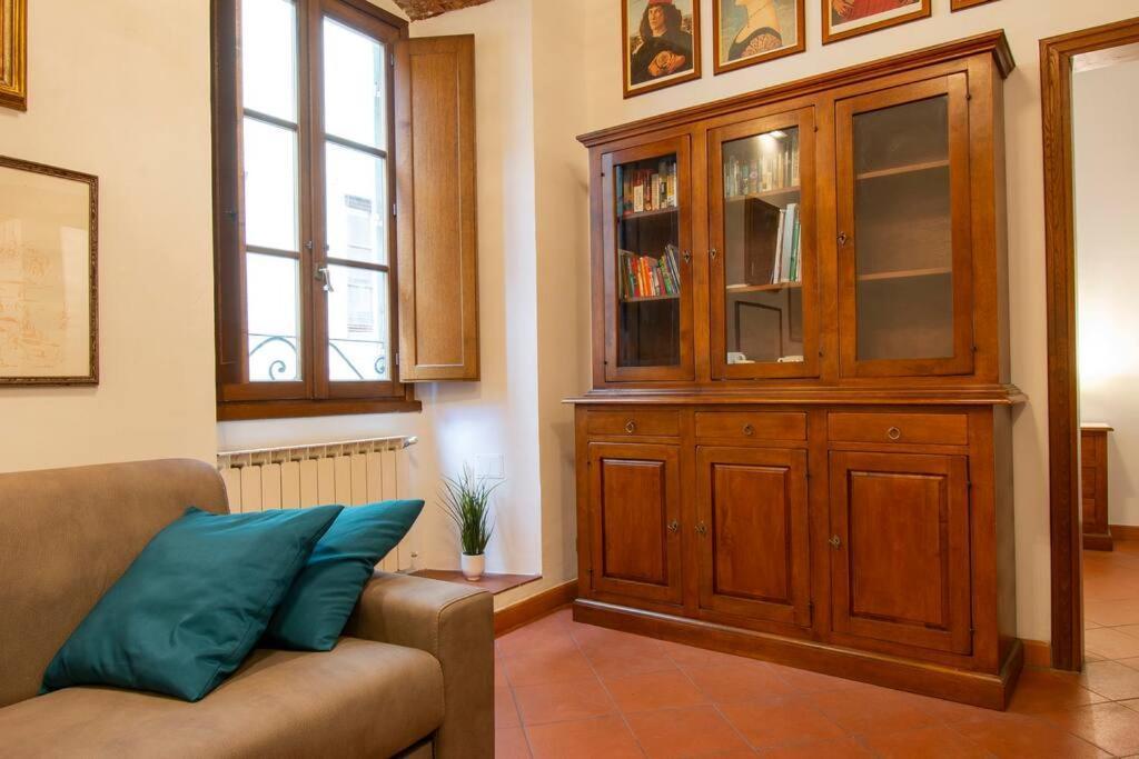 Demedici Apt W/ 2br 1' Walk Uffizi & Ponte Vecchio