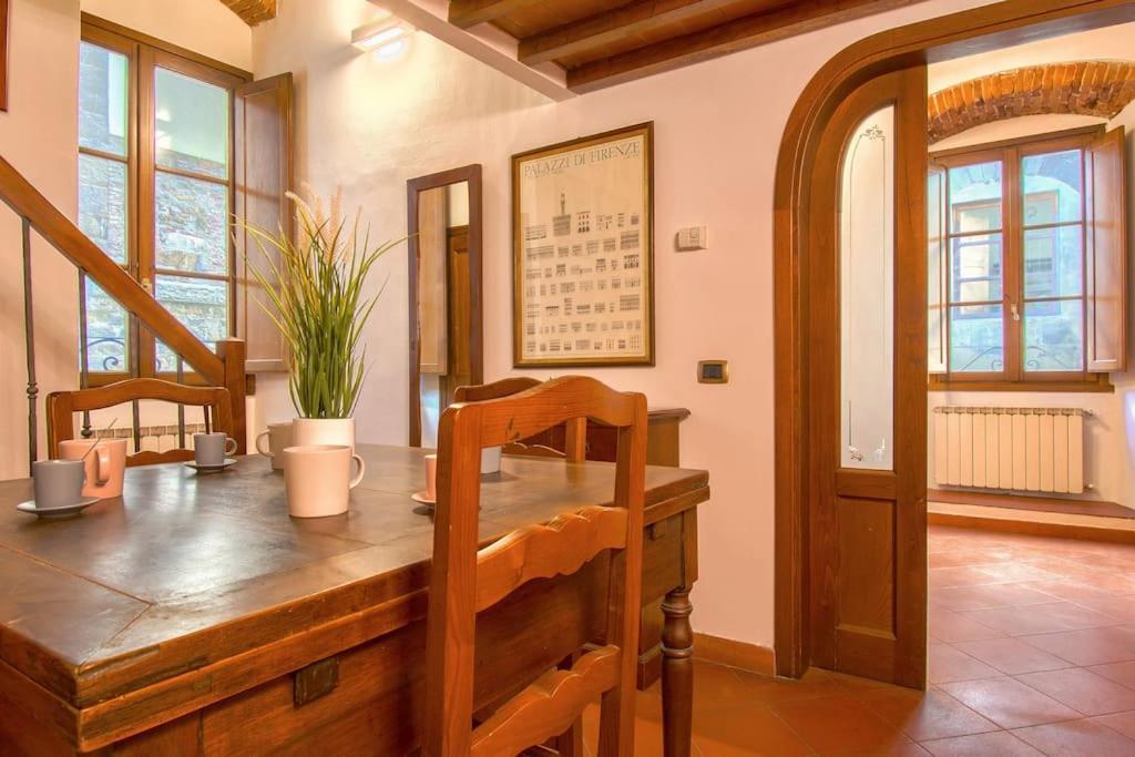 Demedici Apt W/ 2br 1' Walk Uffizi & Ponte Vecchio Apartamento *